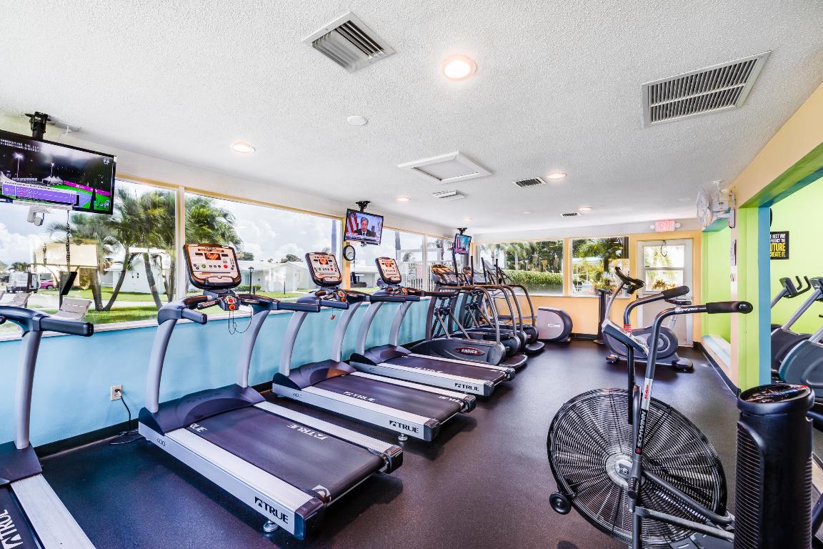 PALM BEACH LEISUREVILLE SEC 7 - Residential