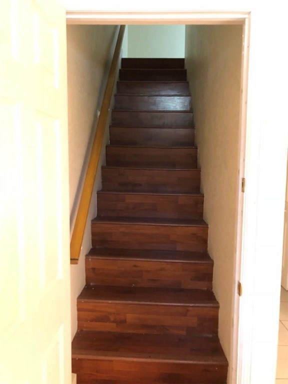 NORTH LAUDERDALE VILLAGE - Residential