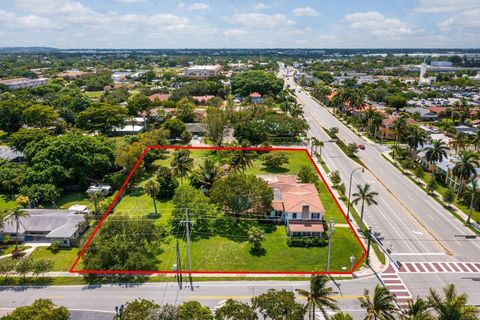 A home in Deerfield Beach