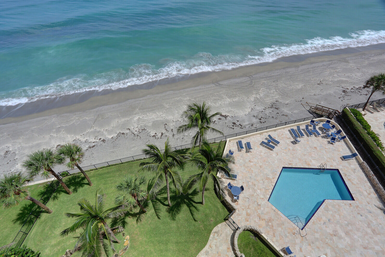 OCEAN TOWERS CONDO APTS - Residential