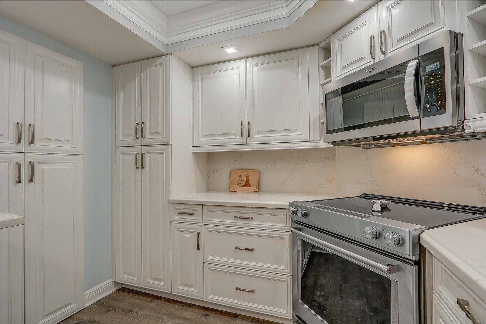 OCEAN TOWERS CONDO APTS - Residential