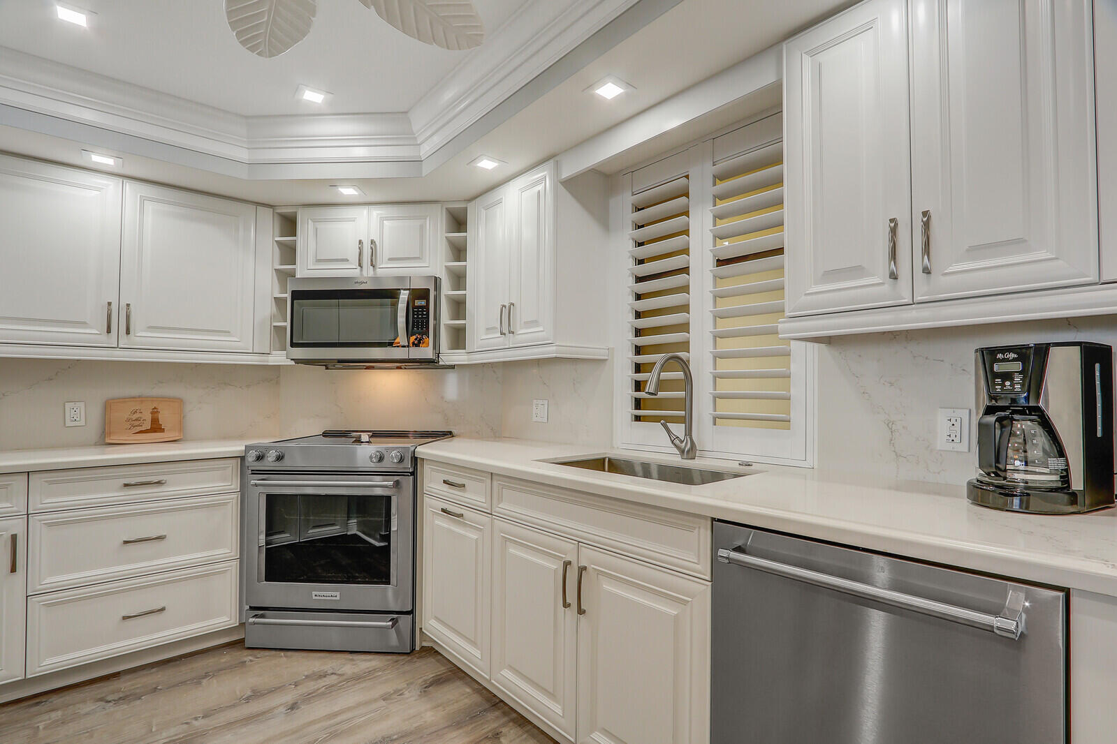 OCEAN TOWERS CONDO APTS - Residential