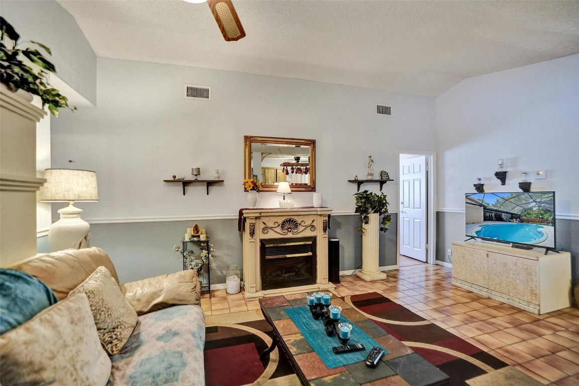 Greenwood II 103-46 B - Residential