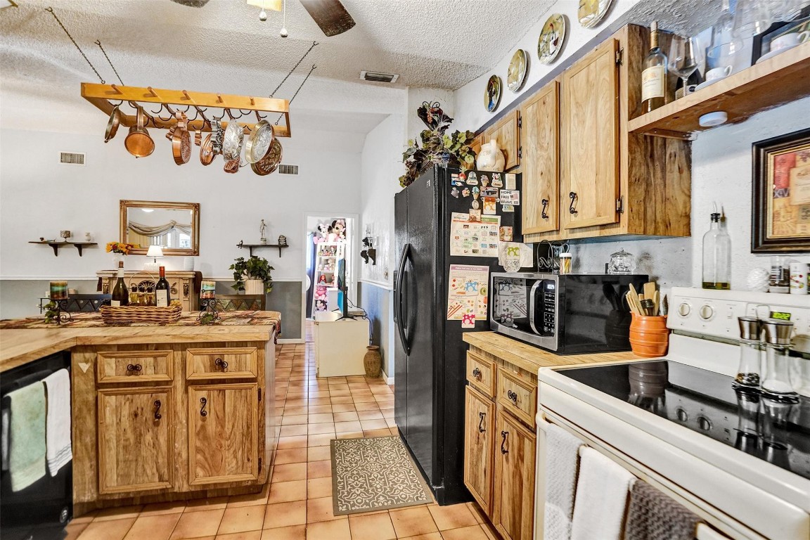 Greenwood II 103-46 B - Residential