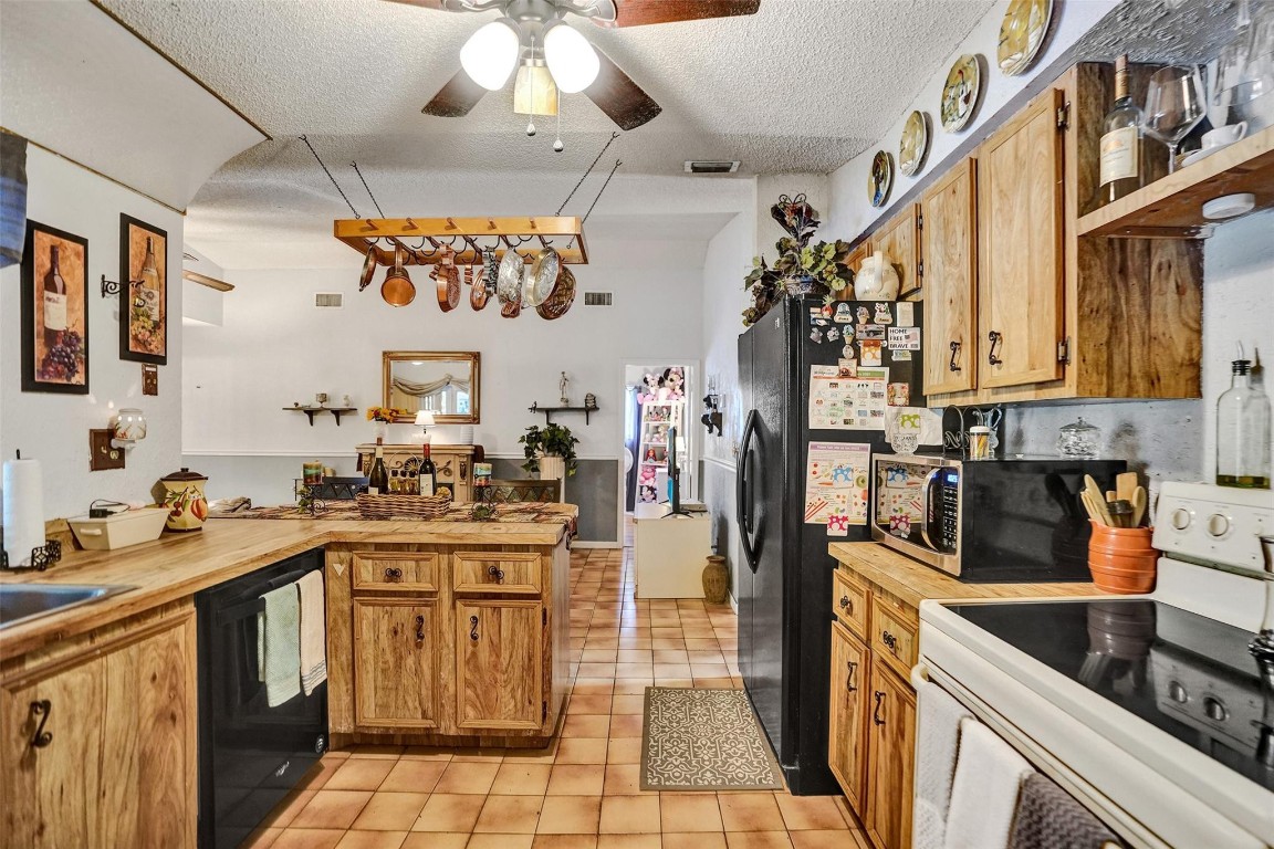 Greenwood II 103-46 B - Residential