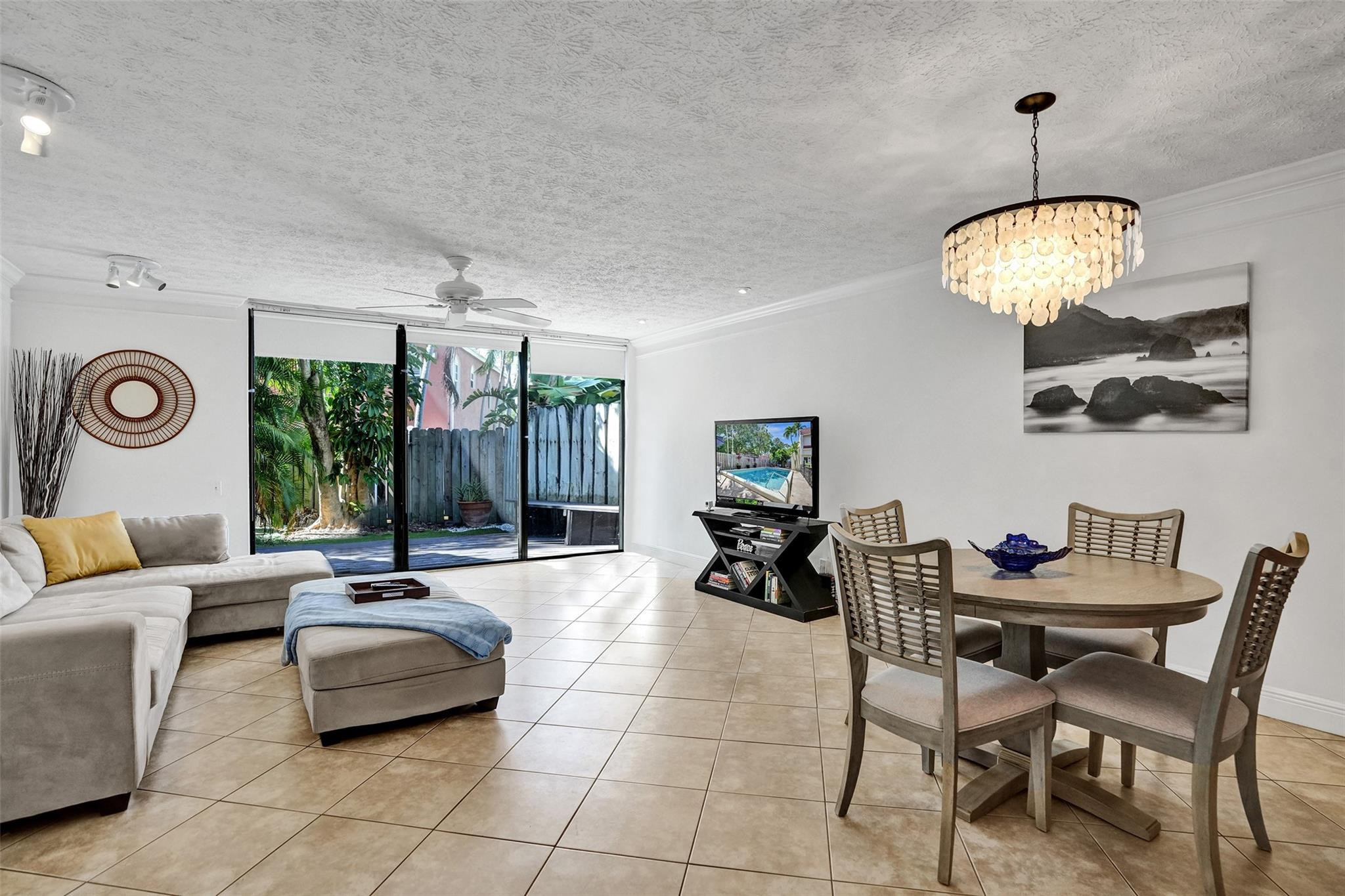 SOUTHPORT TOWNHOMES 1 CONDO - Residential