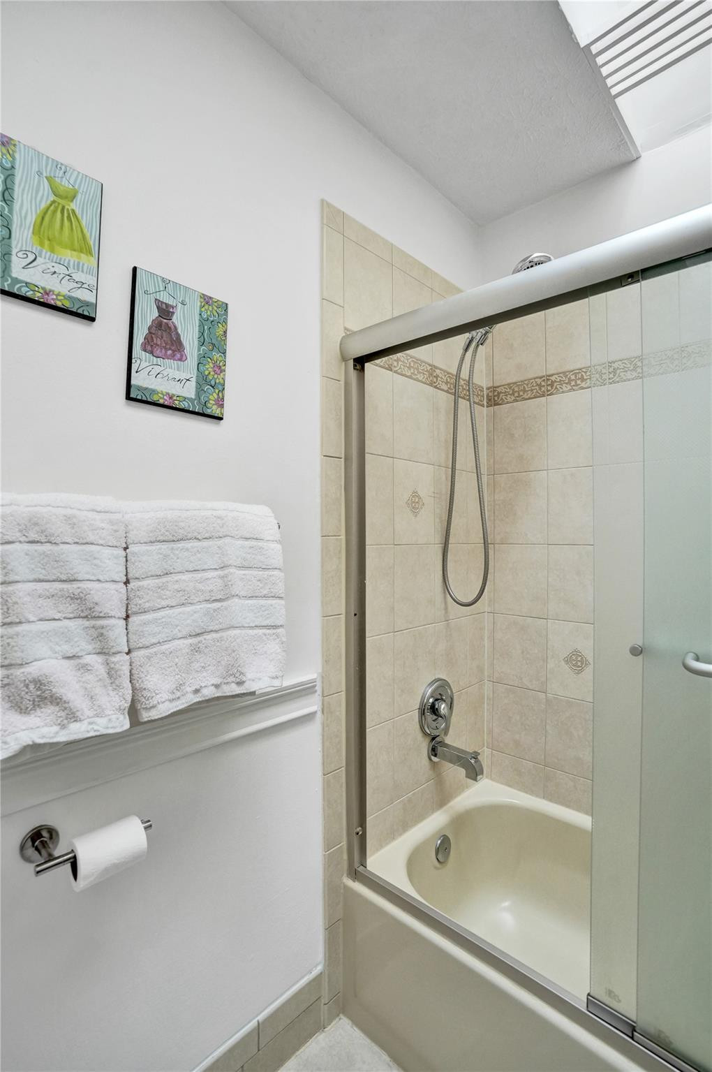 SOUTHPORT TOWNHOMES 1 CONDO - Residential