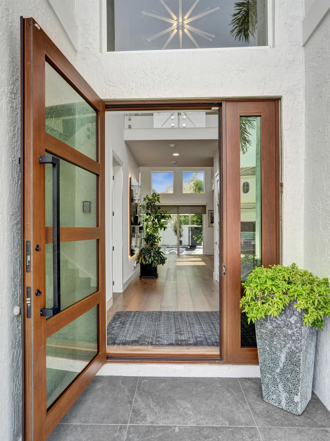 MAYFAIR AT WOODFIELD COUN - Residential