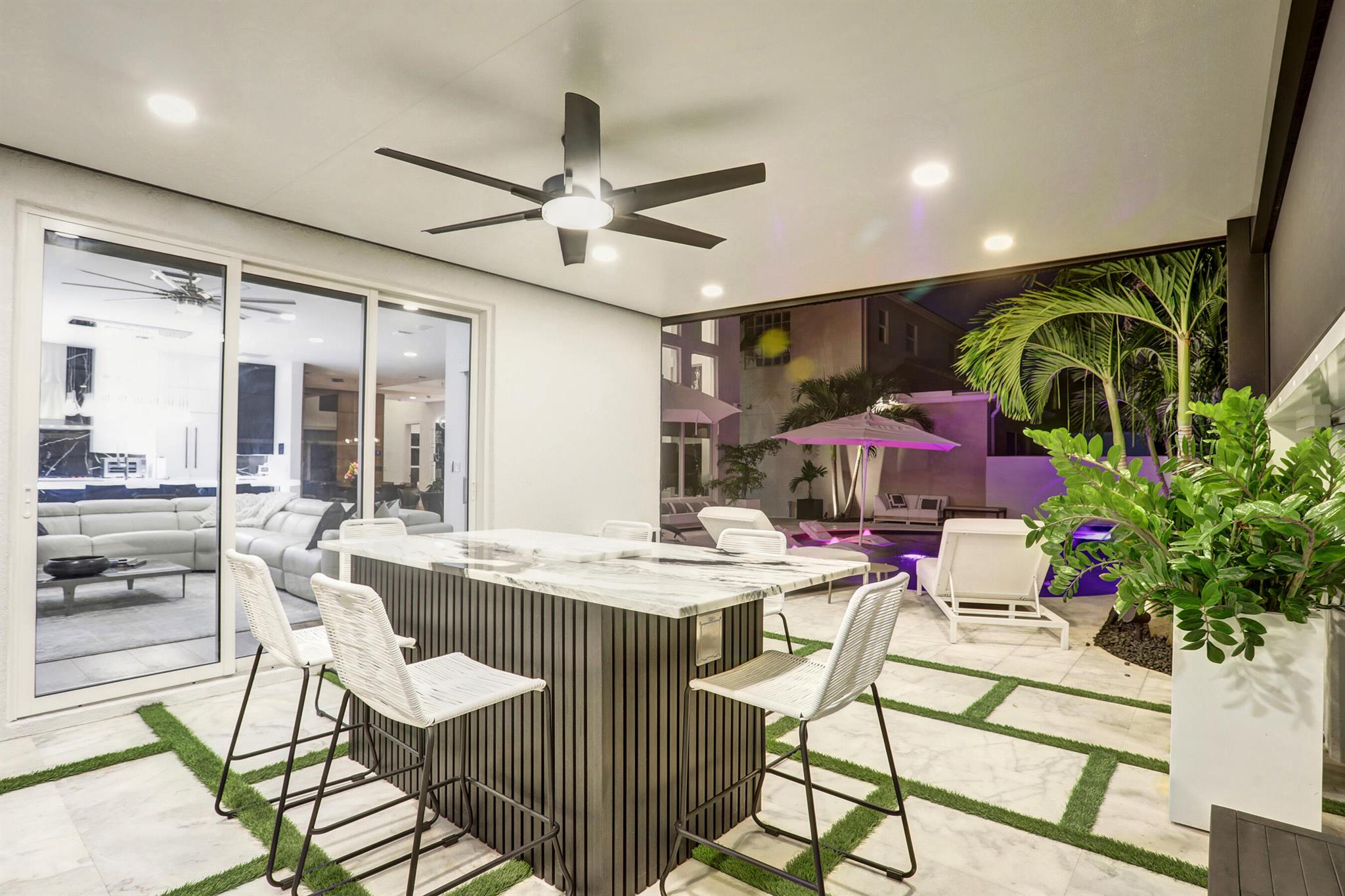 MAYFAIR AT WOODFIELD COUN - Residential