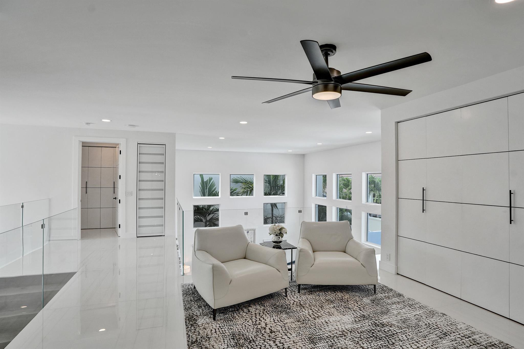 MAYFAIR AT WOODFIELD COUN - Residential