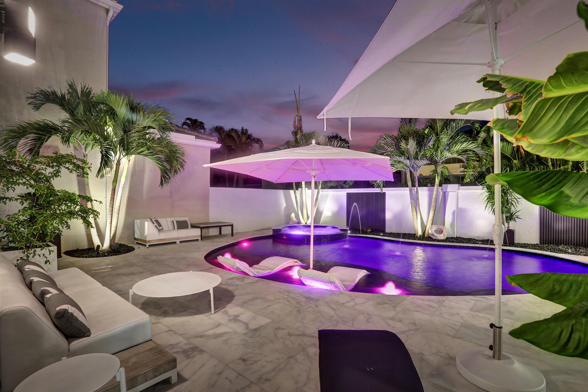 MAYFAIR AT WOODFIELD COUN - Residential