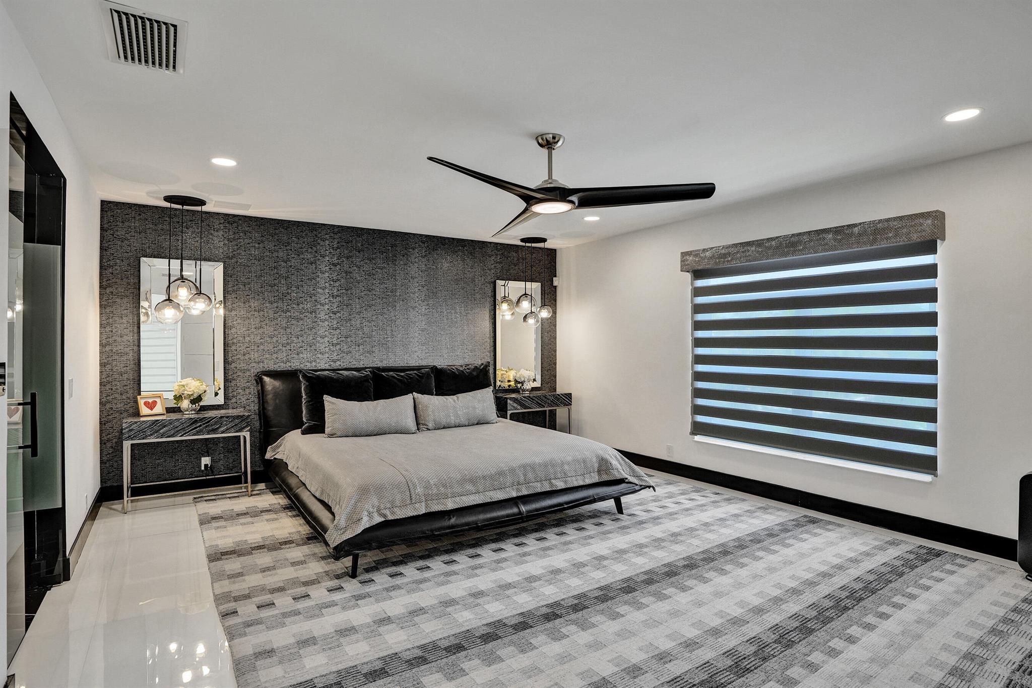 MAYFAIR AT WOODFIELD COUN - Residential