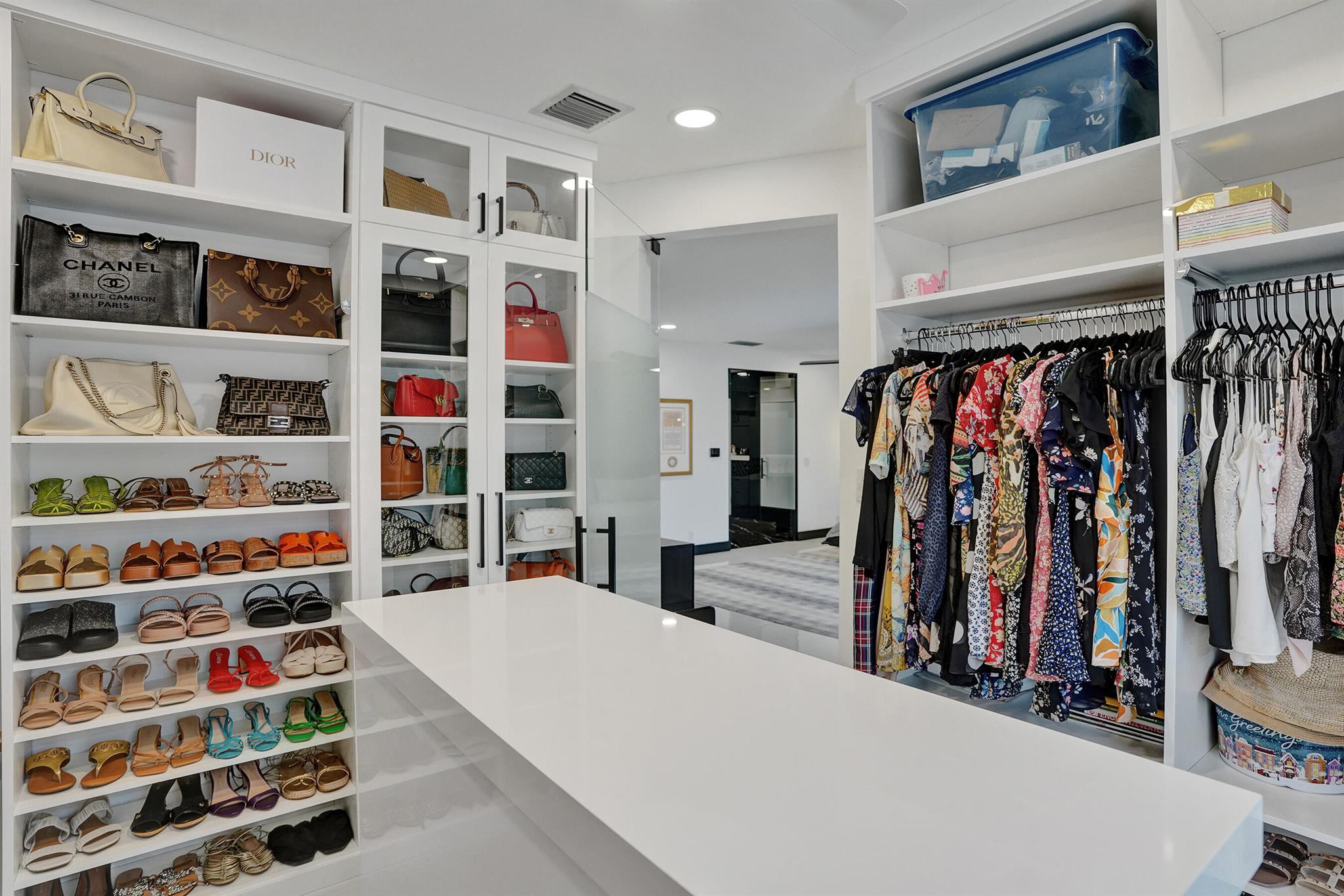 MAYFAIR AT WOODFIELD COUN - Residential