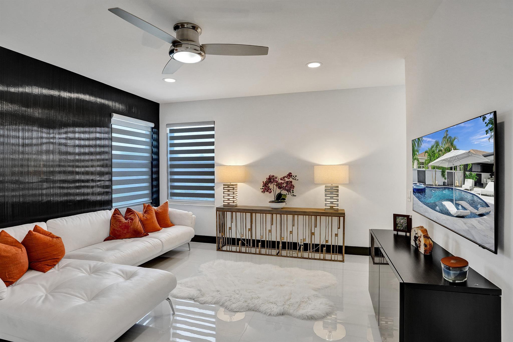 MAYFAIR AT WOODFIELD COUN - Residential