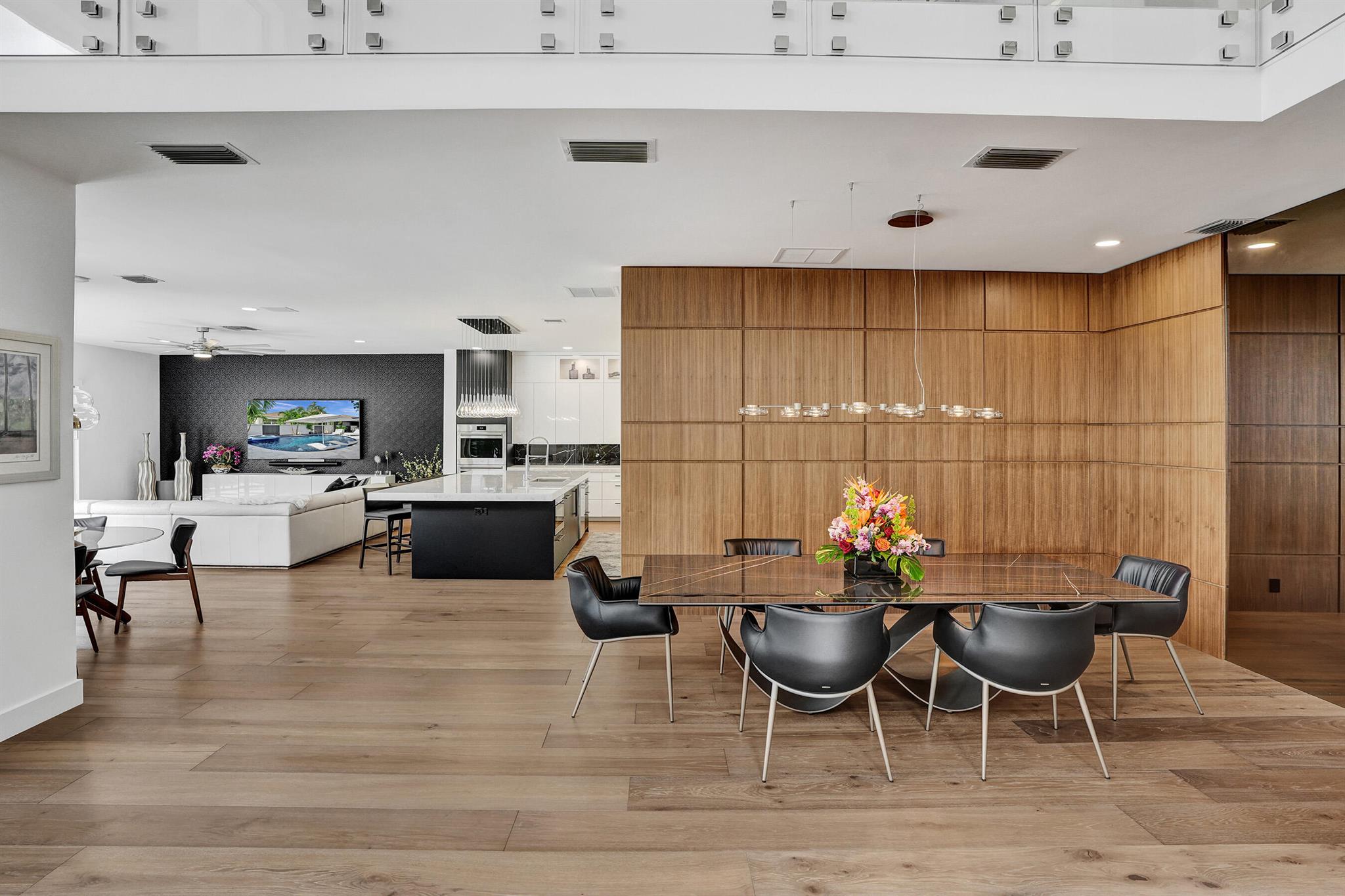 MAYFAIR AT WOODFIELD COUN - Residential