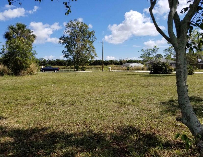 BREEZY ACRES - Residential