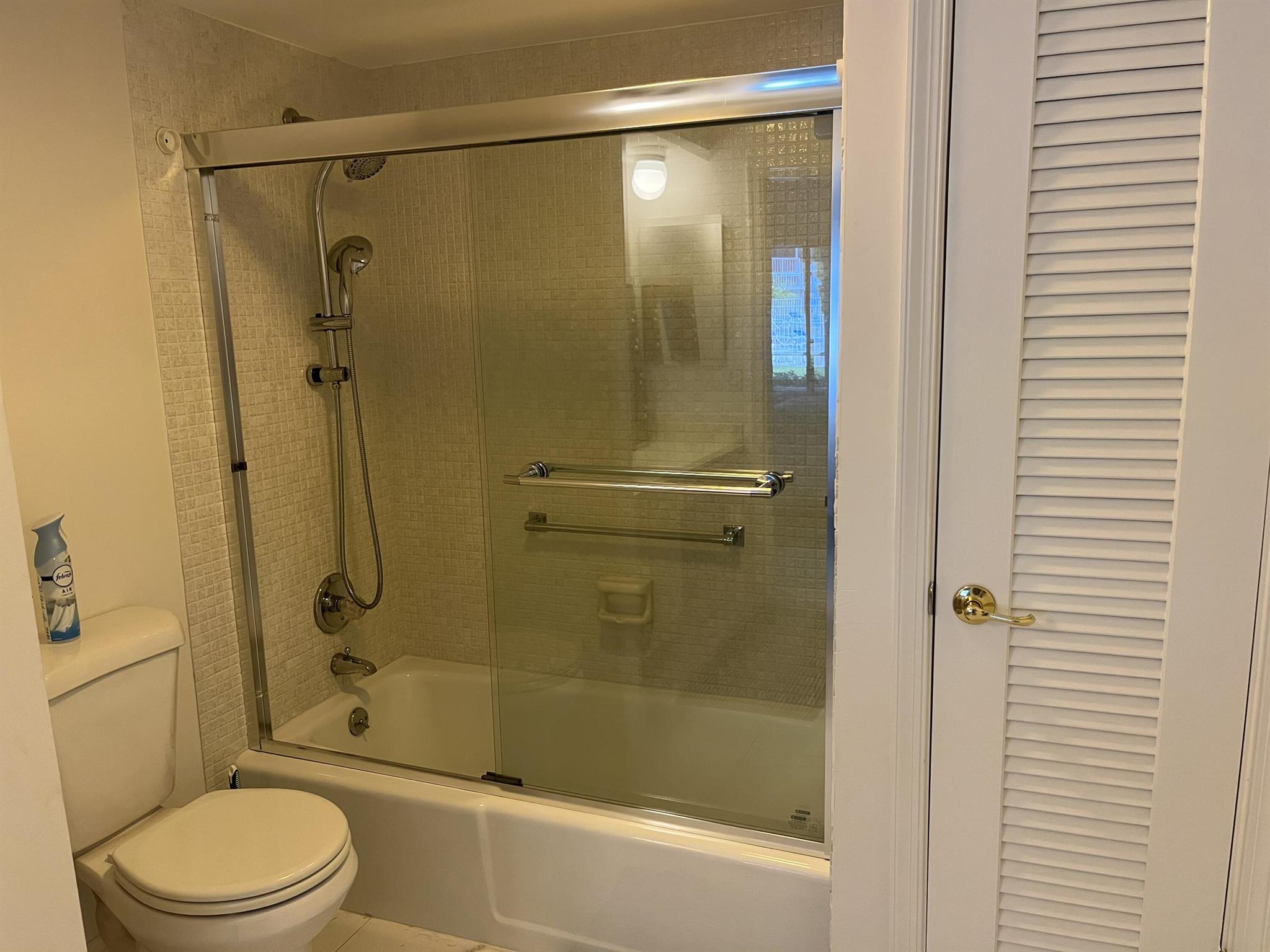 ATLANTIS SHERBROOKE VILLA - Residential