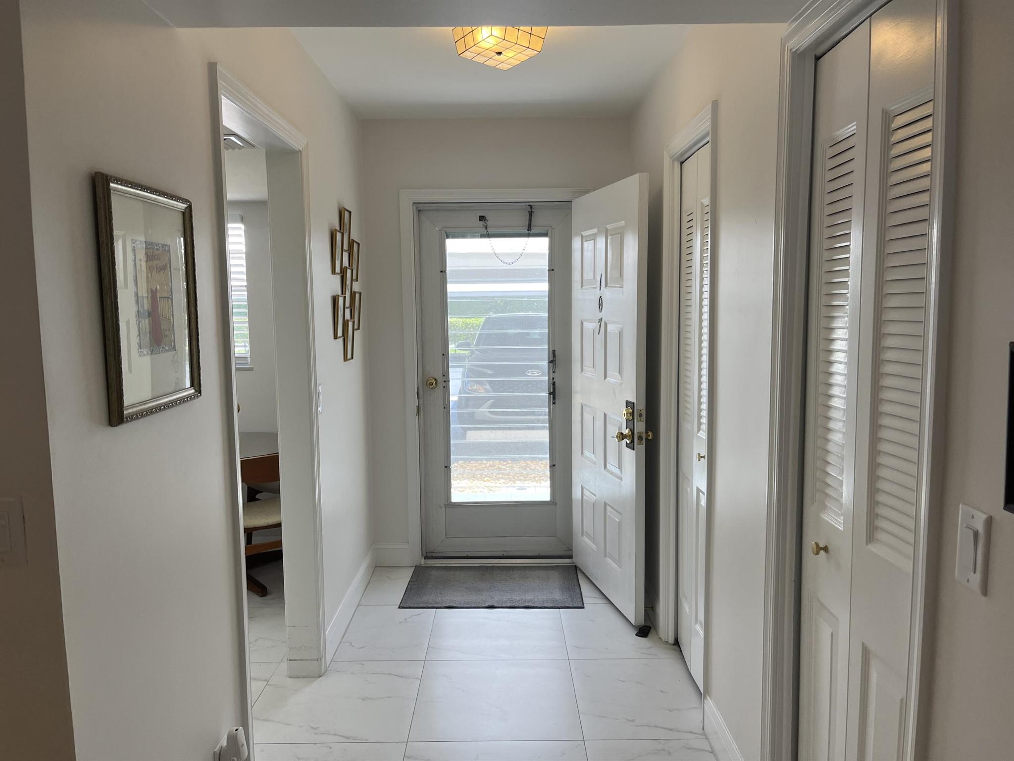 ATLANTIS SHERBROOKE VILLA - Residential