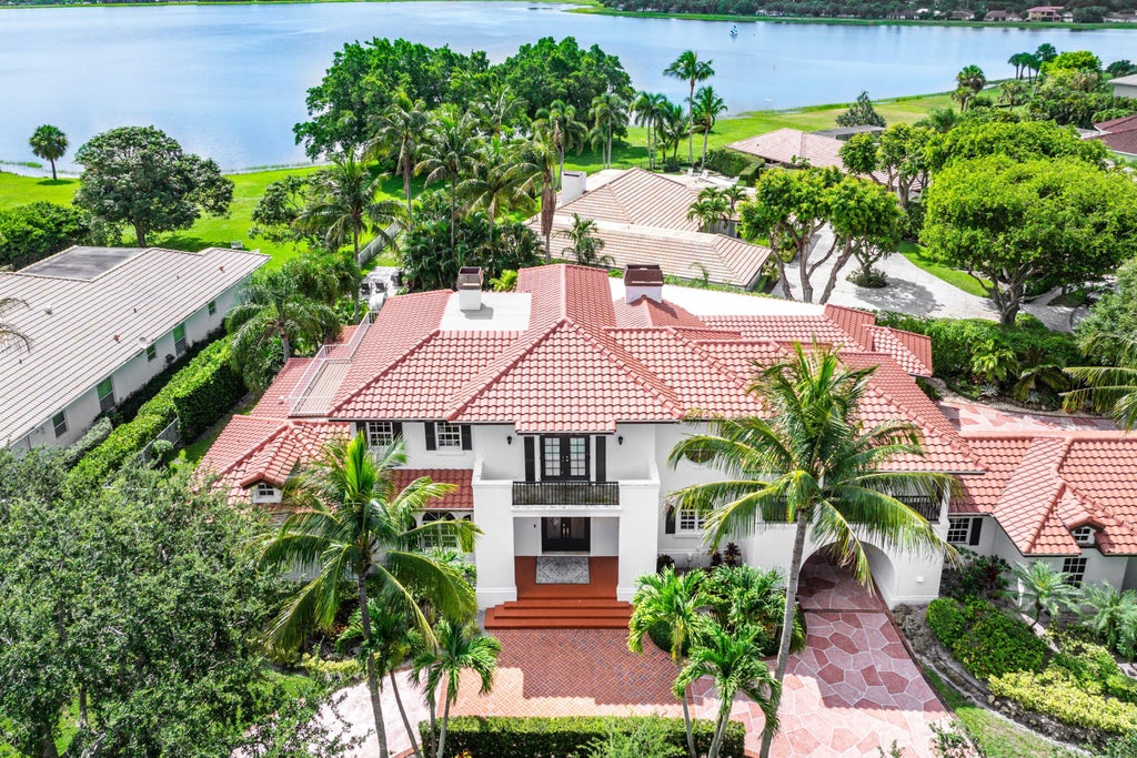 Photo of 2 Firestone Circle, West Palm Beach, FL 33401 (MLS # B26049328)