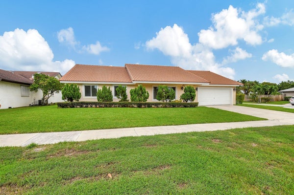 4471 BRANDYWINE DR, BOCA RATON, FL 33487 - Image bf2fb88ac53aceb006cb0e64e4a7d3a9/2699278602