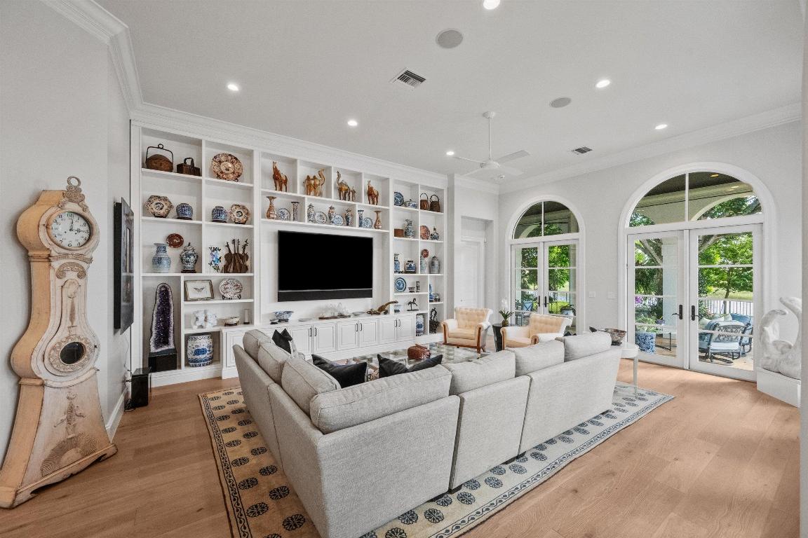 CYPRESS ISLAND OF PALM BEACH POLO & COUN - Residential