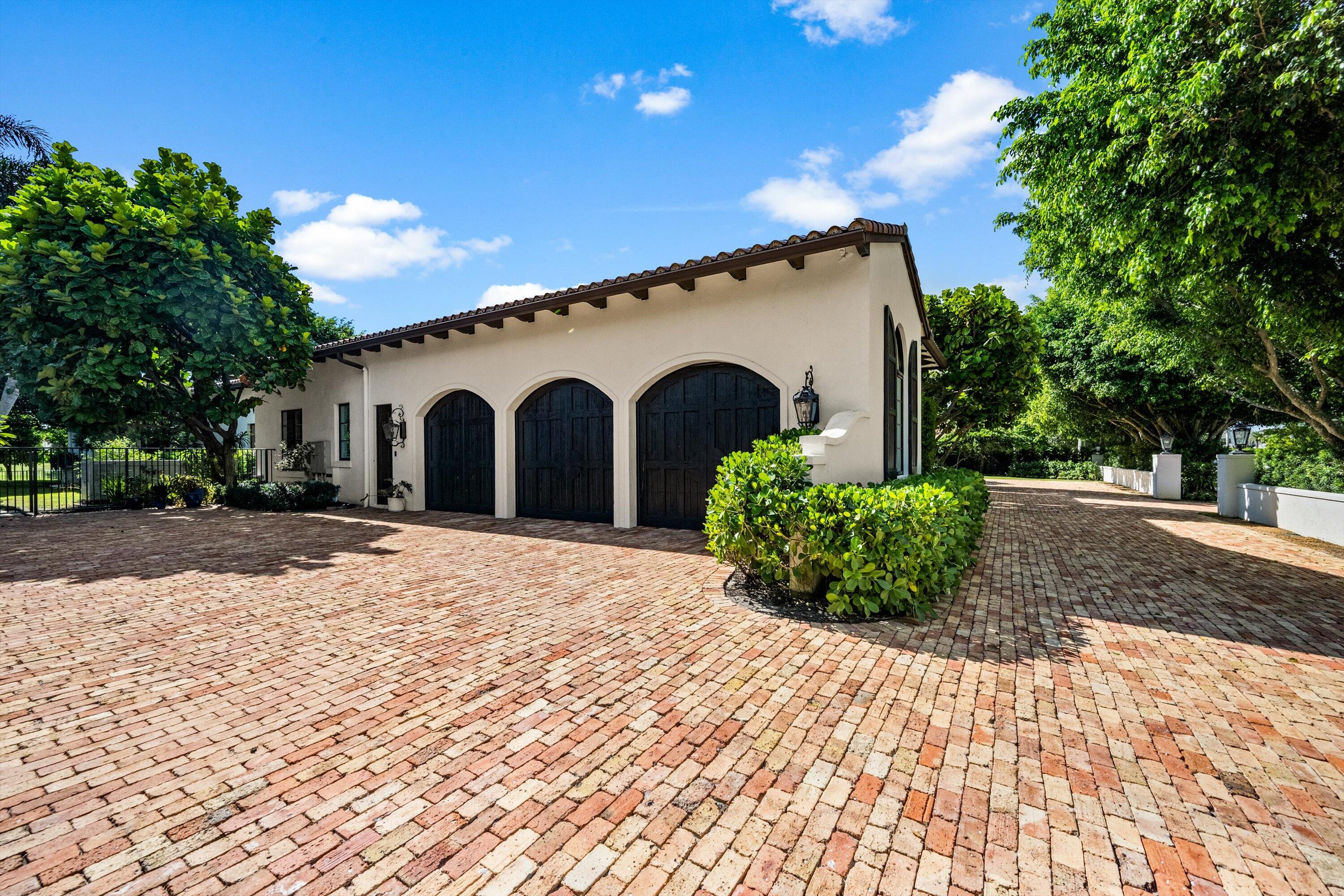 CYPRESS ISLAND OF PALM BEACH POLO & COUN - Residential