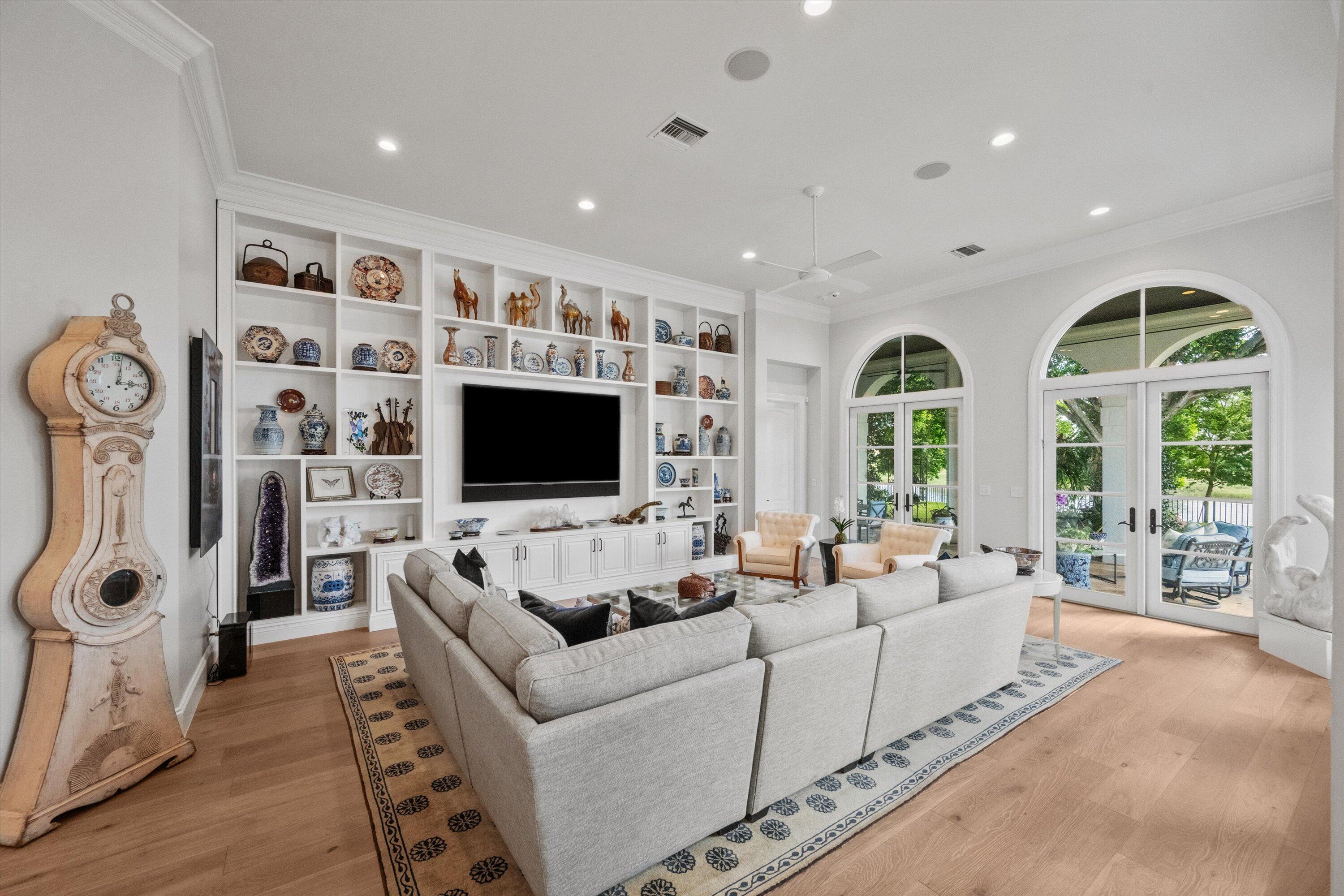 CYPRESS ISLAND OF PALM BEACH POLO & COUN - Residential