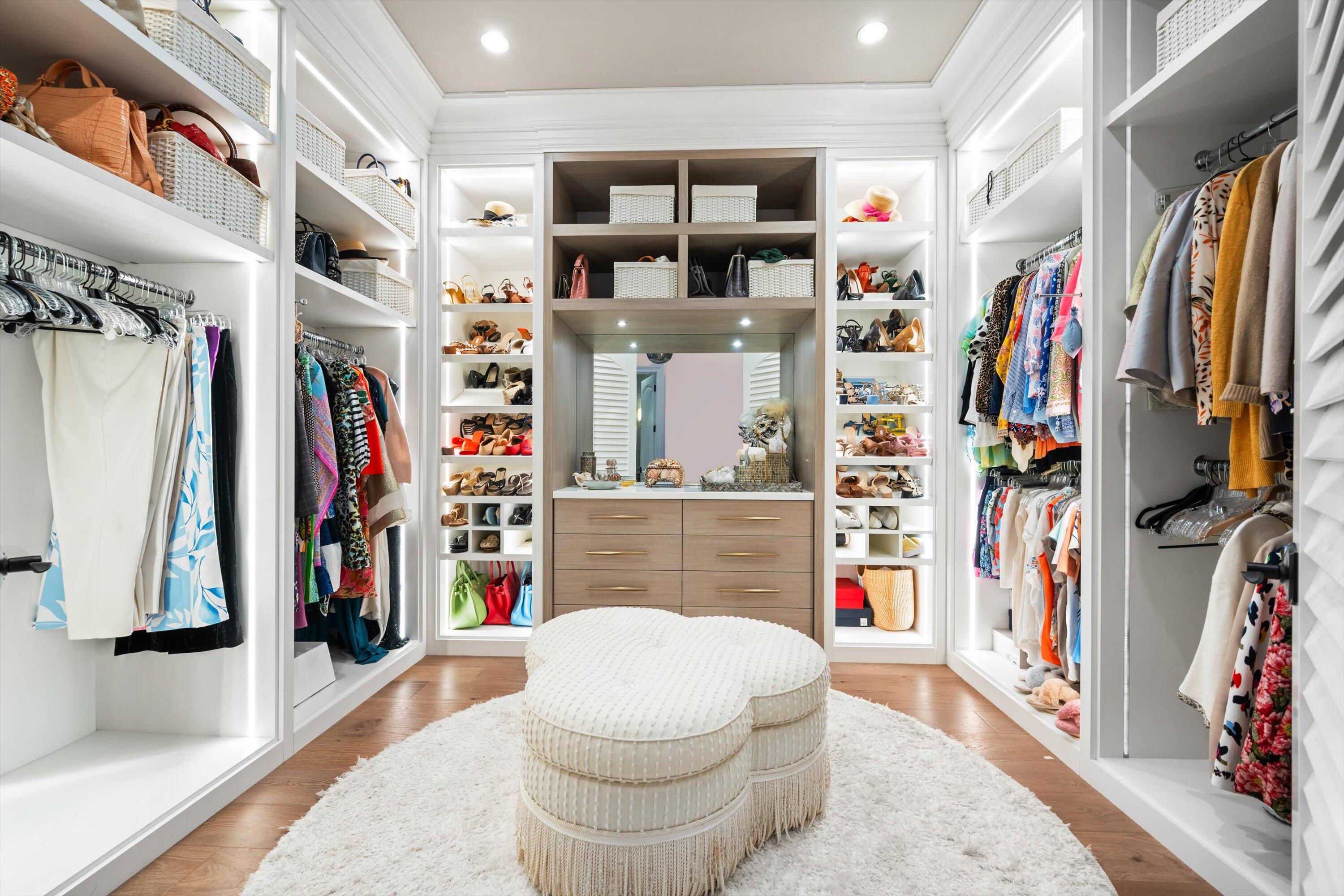 CYPRESS ISLAND OF PALM BEACH POLO & COUN - Residential