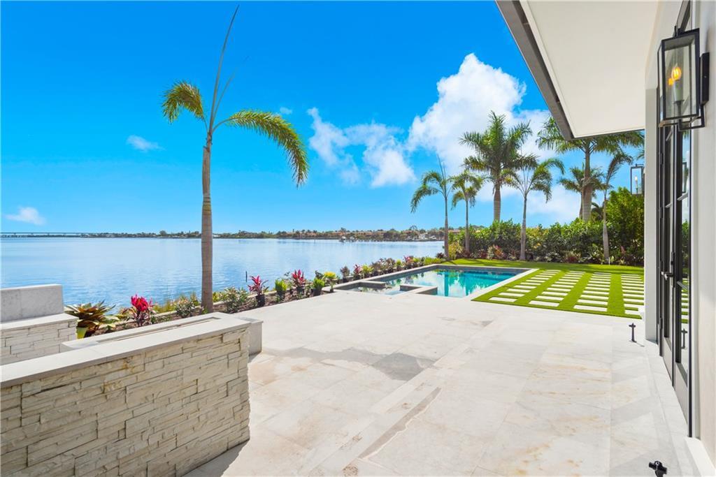 Floridian Golf Club - Residential