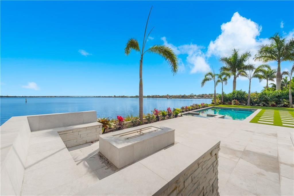 Floridian Golf Club - Residential