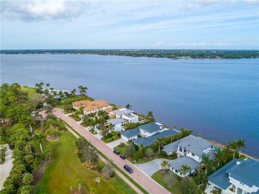 Floridian Golf Club - Residential