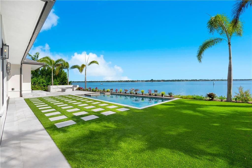 Floridian Golf Club - Residential