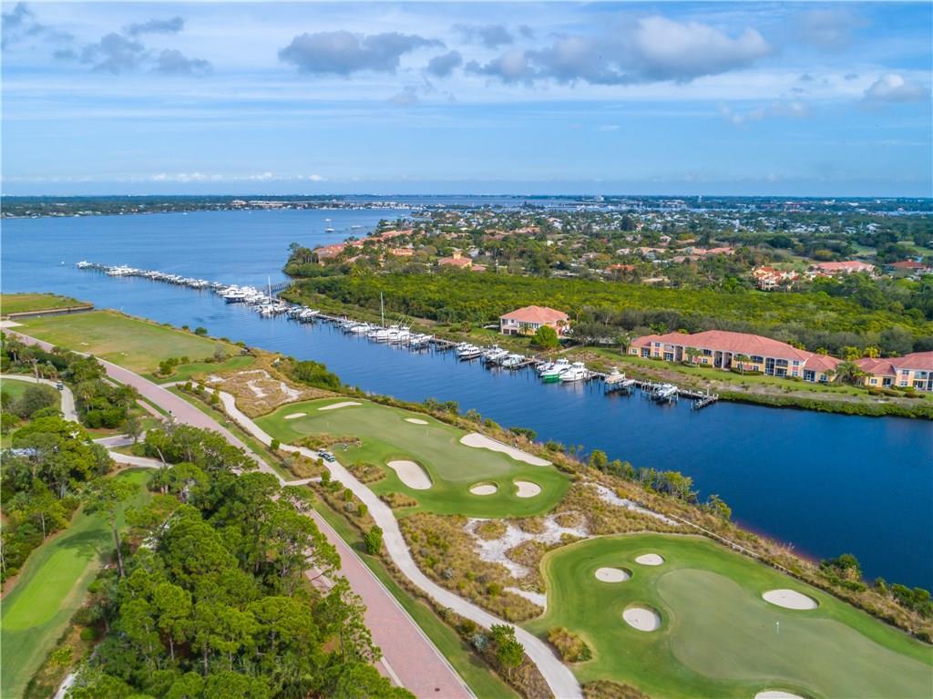 Floridian Golf Club - Residential