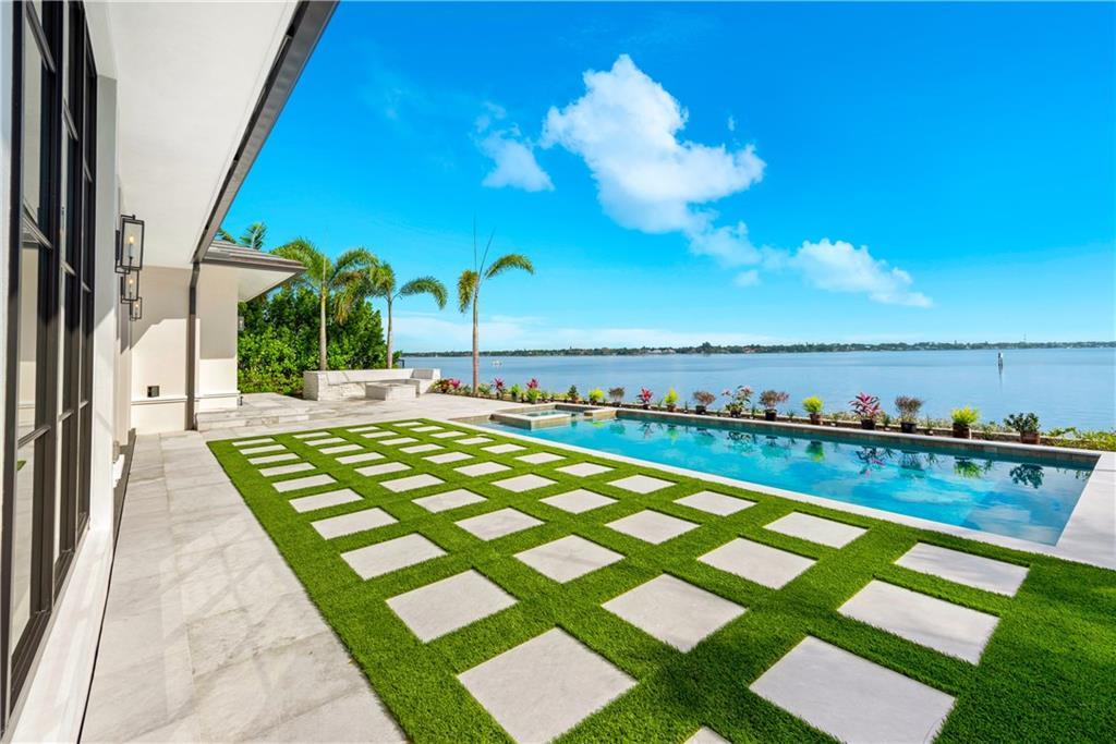 Floridian Golf Club - Residential