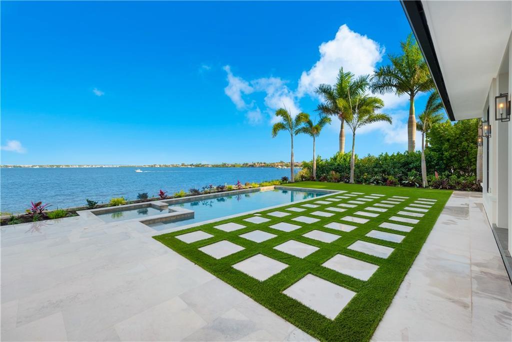 Floridian Golf Club - Residential