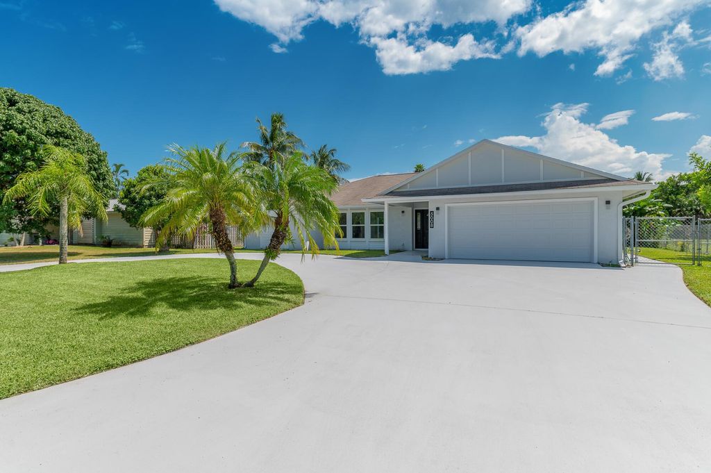 Photo of 5008 SE Major Way, Stuart, FL 34997 (MLS # R10938857)