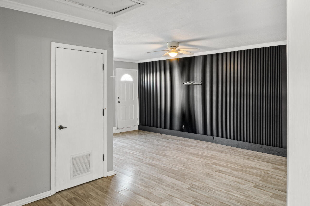 PORT ST LUCIE SECTION 30 - Residential Lease