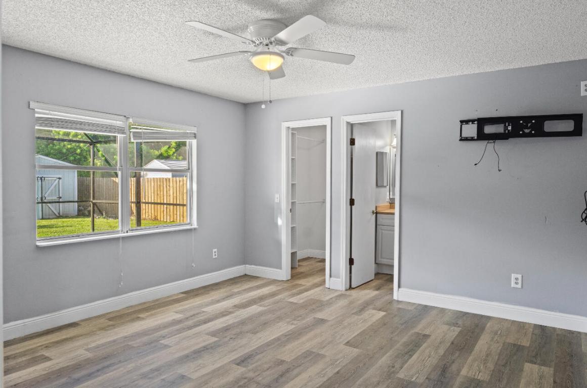 PORT ST LUCIE SECTION 30 - Residential Lease