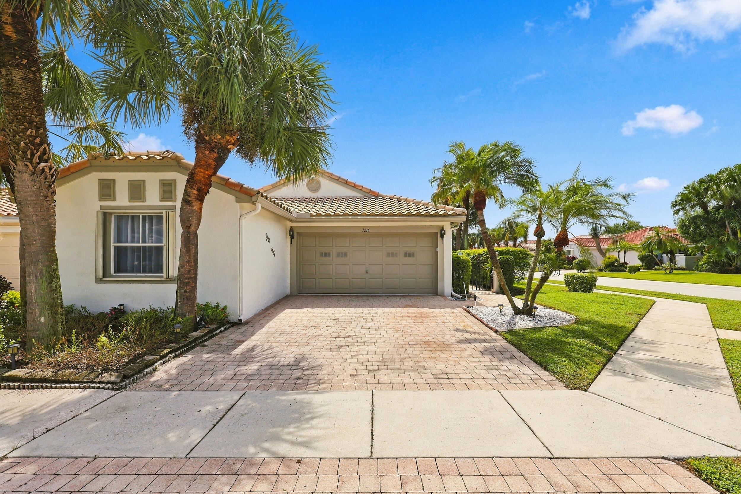 Properties 7216 Whitfield Avenue