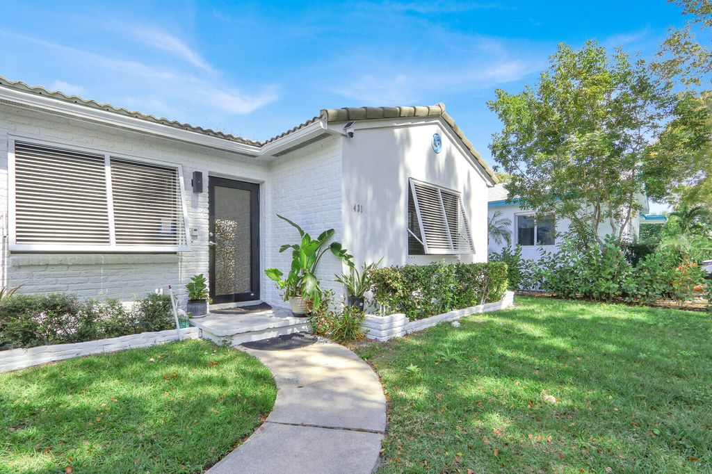 Photo of 431 52nd Street, West Palm Beach, FL 33407 (MLS # B26001352)