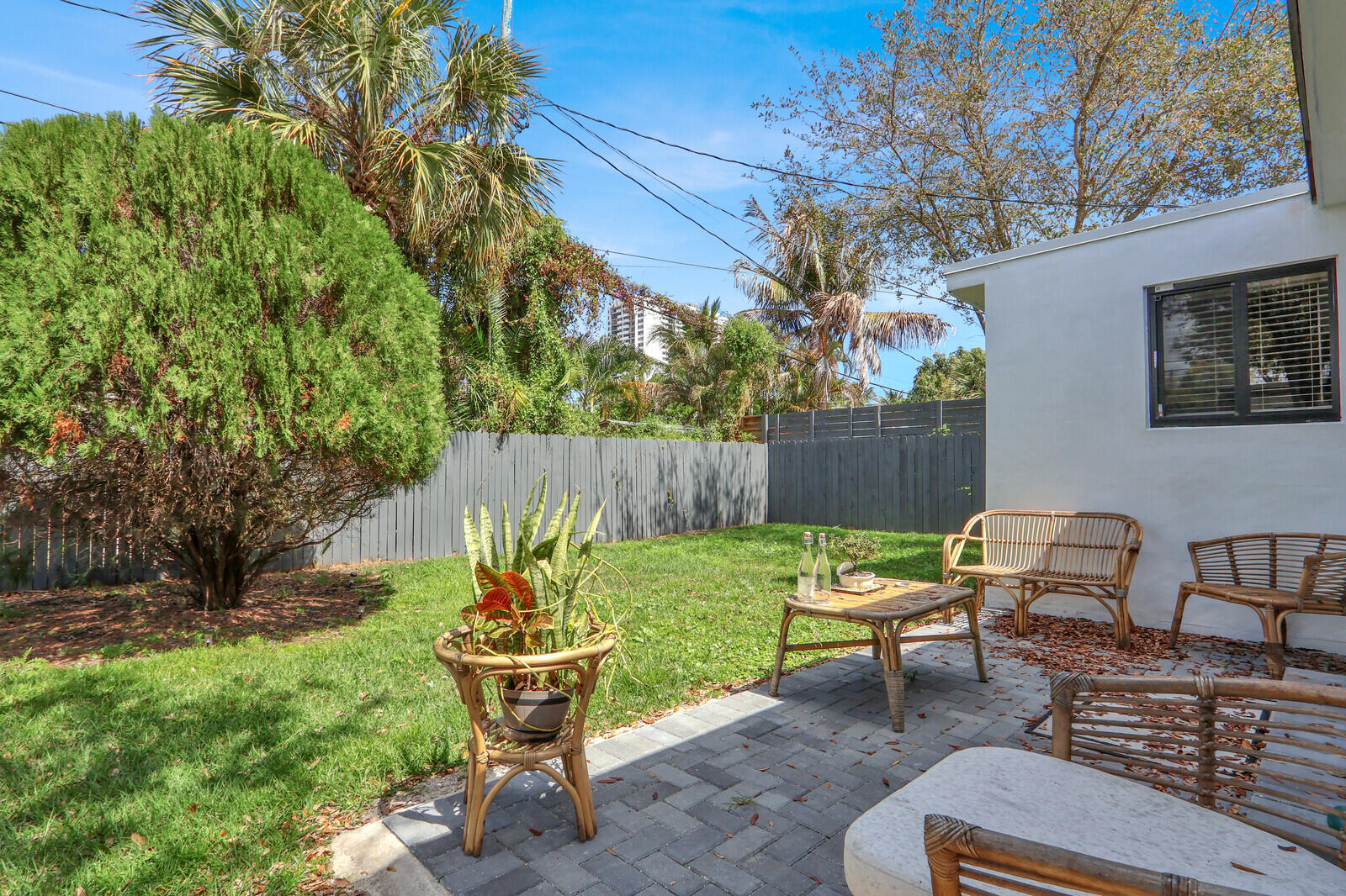 NORTH PALM BCH 3 - Residential