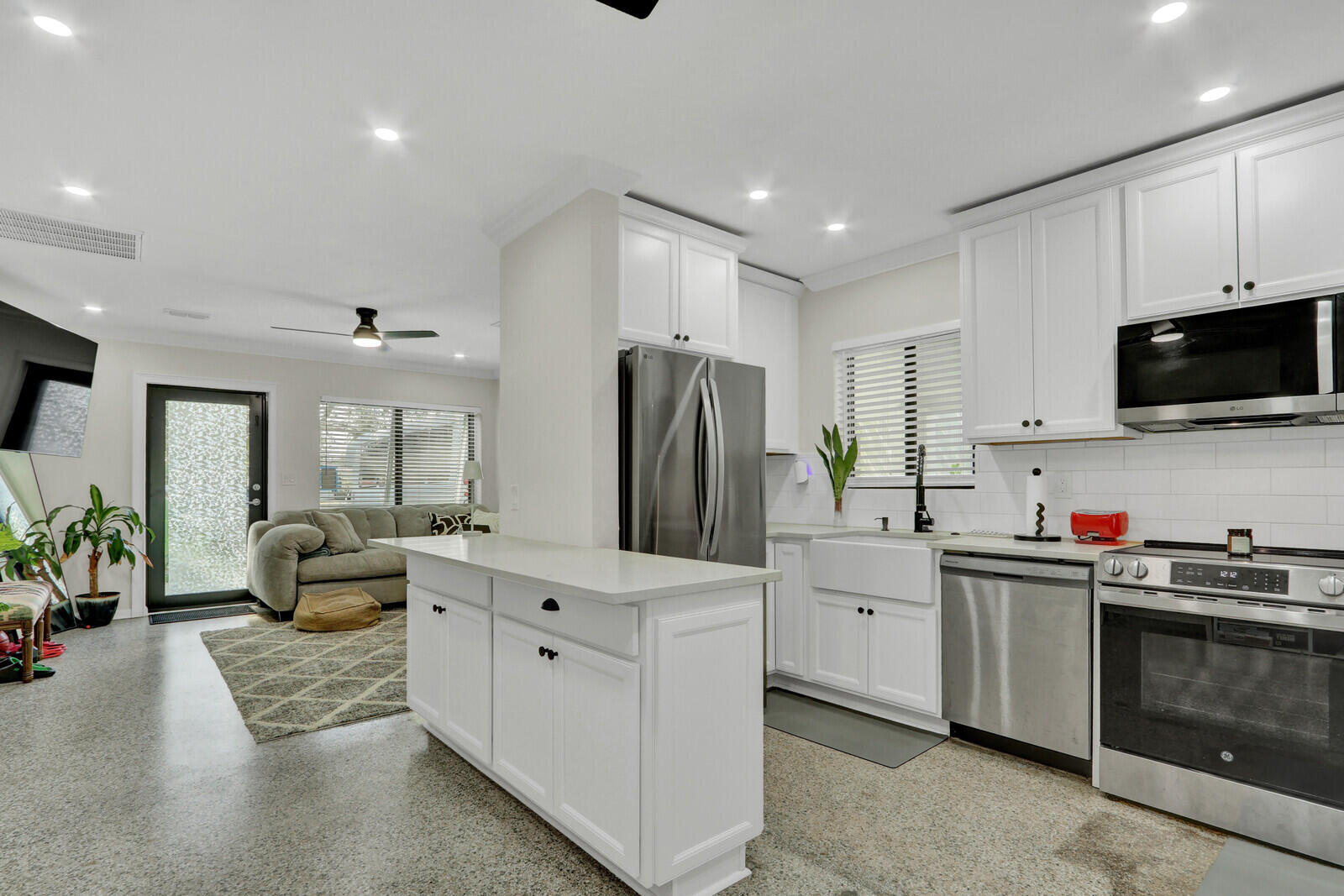 NORTH PALM BCH 3 - Residential