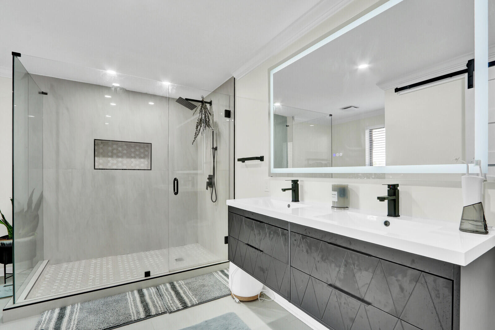 NORTH PALM BCH 3 - Residential