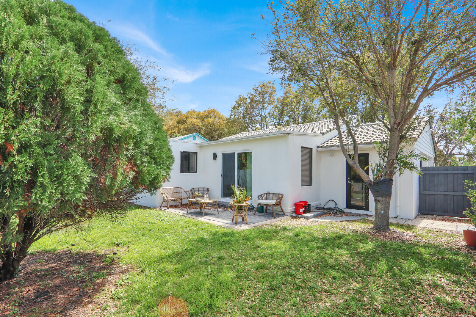 NORTH PALM BCH 3 - Residential