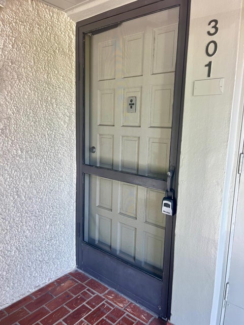 Tiny photo for 4090 Tivoli Court #301, Lake Worth, FL 33467 (MLS # B26052569)