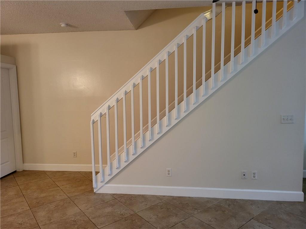 Sawgrass Exchange 165-2 - Residential Lease