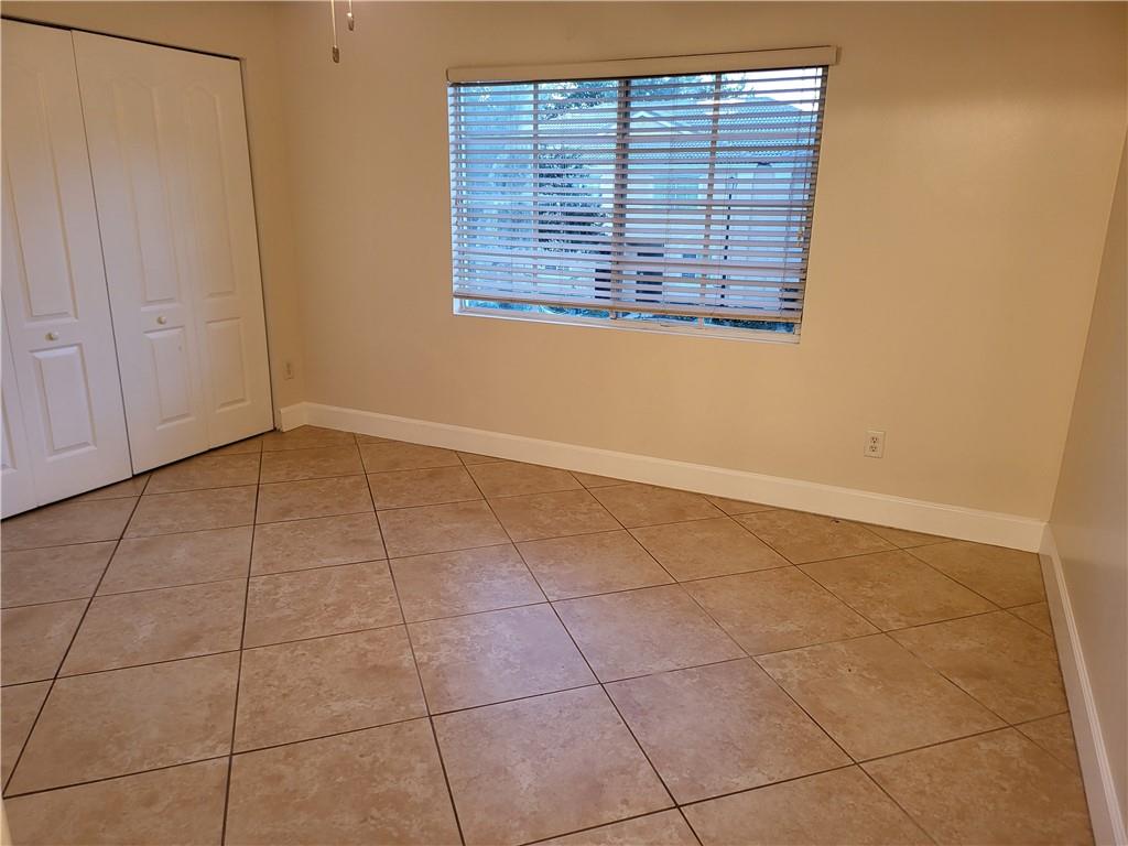 Sawgrass Exchange 165-2 - Residential Lease