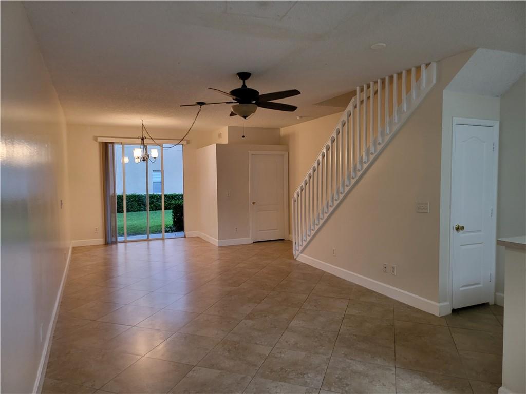 Sawgrass Exchange 165-2 - Residential Lease