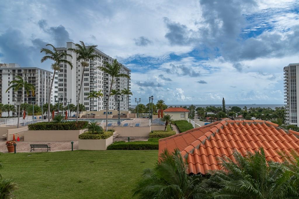 Tides at Bridgeside Sq - Residential