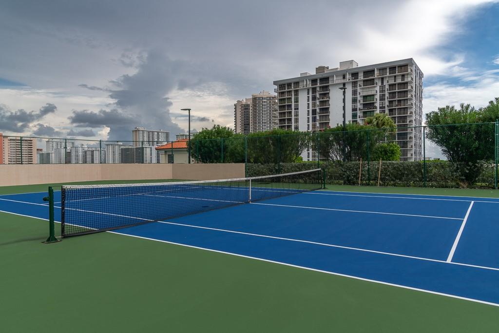 Tides at Bridgeside Sq - Residential
